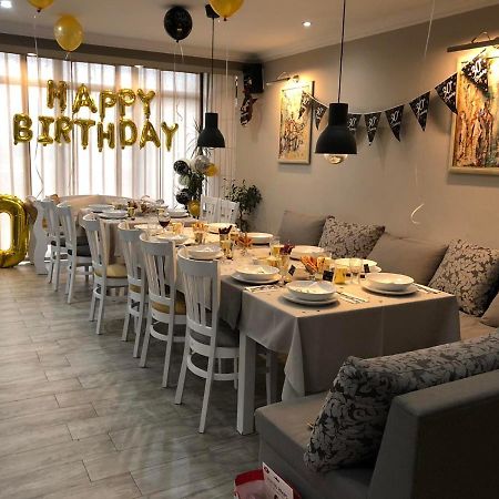 Guesthouse Green Fields Garmen Bagian luar foto